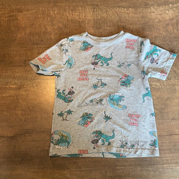 Garanimals T-Shirt (6), Shorts (7) - Picture 3 of 6